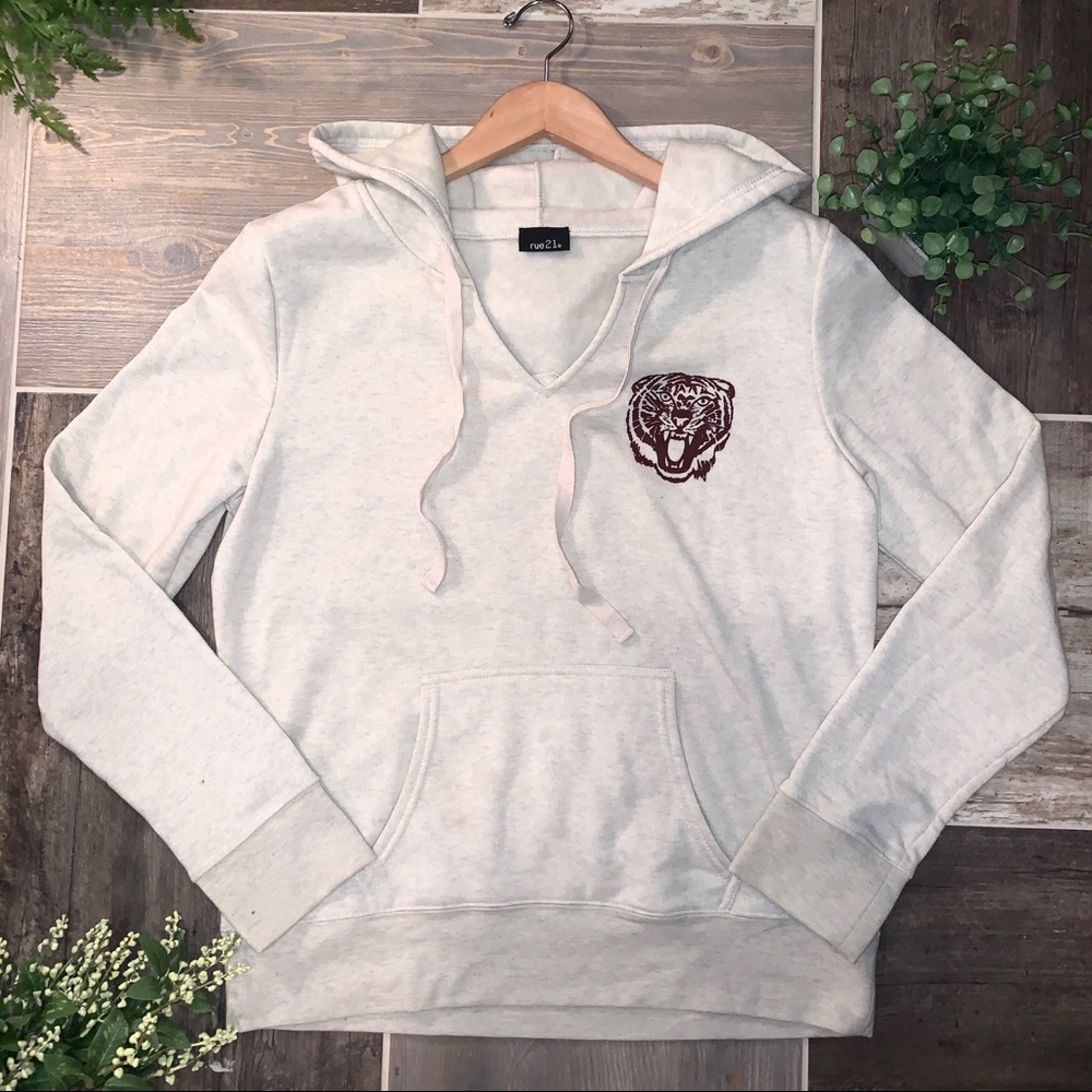 🌸Rue 21 Hoodie NWOT